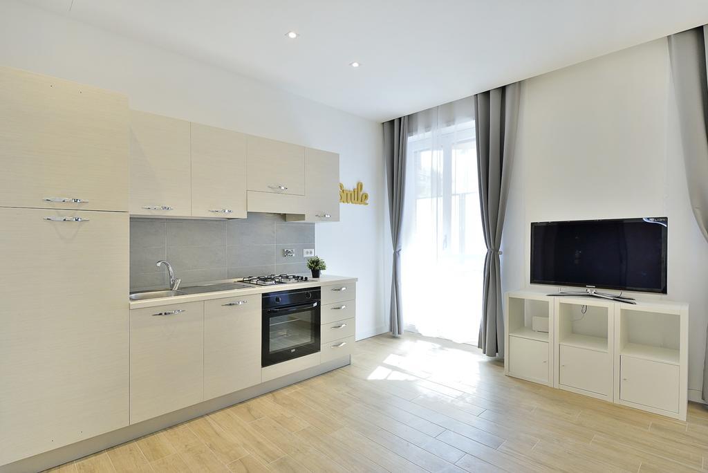 New Romantic Trastevere Apartment Екстер'єр фото